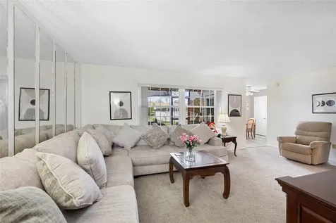 1001 Plantation Drive Kissimmee FL 34741