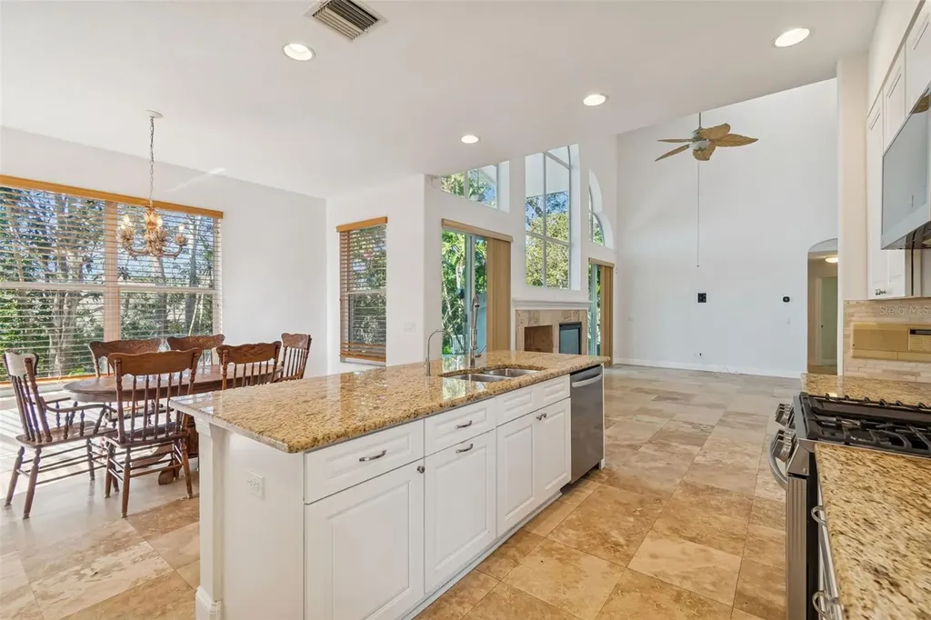 1828 Longview Lane Tarpon Springs FL 34689