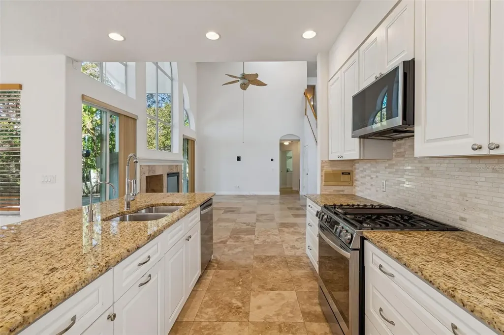 1828 Longview Lane Tarpon Springs FL 34689