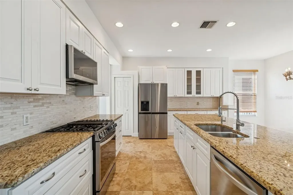 1828 Longview Lane Tarpon Springs FL 34689