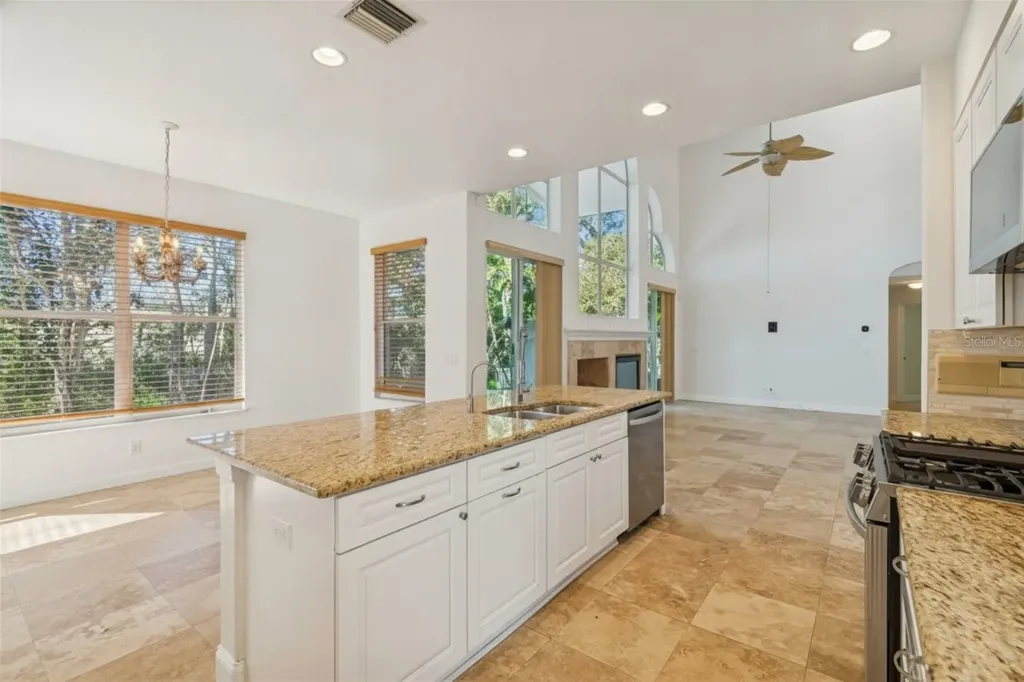 1828 Longview Lane Tarpon Springs FL 34689