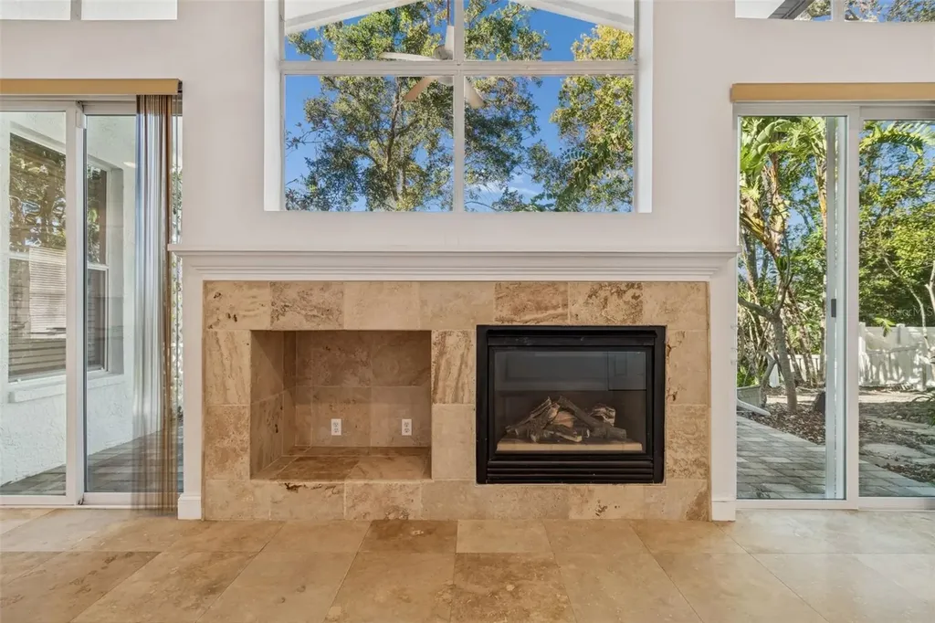1828 Longview Lane Tarpon Springs FL 34689