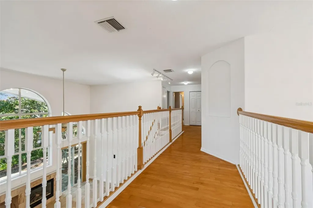 1828 Longview Lane Tarpon Springs FL 34689