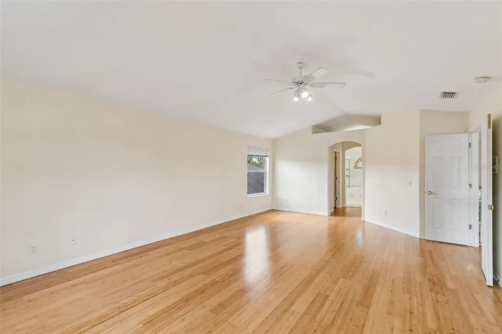 1828 Longview Lane Tarpon Springs FL 34689