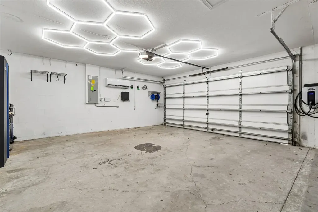 1828 Longview Lane Tarpon Springs FL 34689