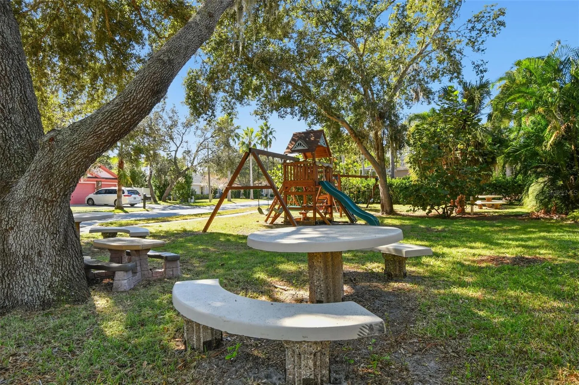 1828 Longview Lane Tarpon Springs FL 34689