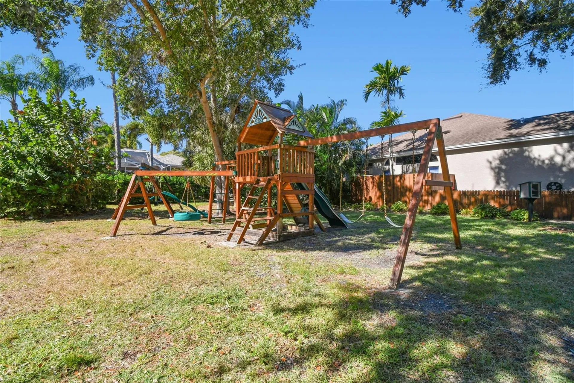 1828 Longview Lane Tarpon Springs FL 34689