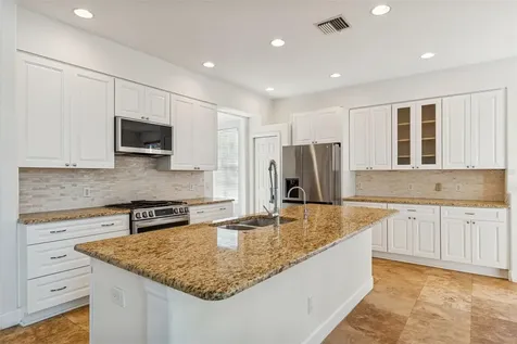 1828 Longview Lane Tarpon Springs FL 34689