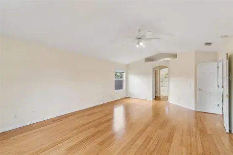 1828 Longview Lane Tarpon Springs FL 34689