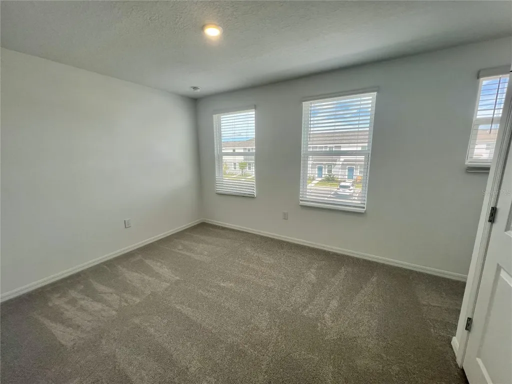 3099 Skyline Loop Kissimmee FL 34758