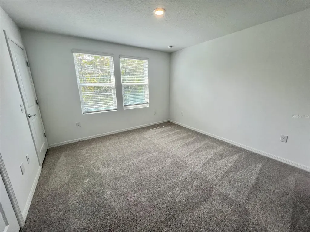 3099 Skyline Loop Kissimmee FL 34758
