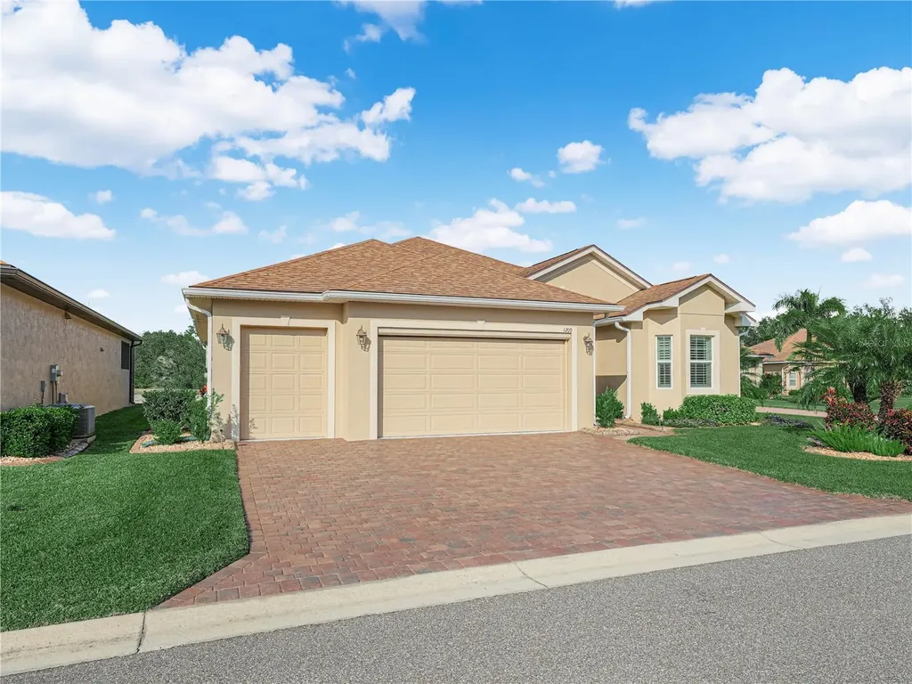 1209 Sawgrass Drive Winter Haven FL 33884