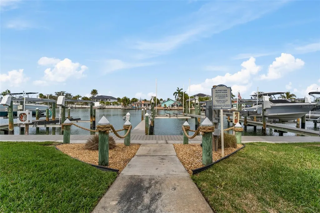 128 Marcdale Boulevard Indian Rocks Beach FL 33785