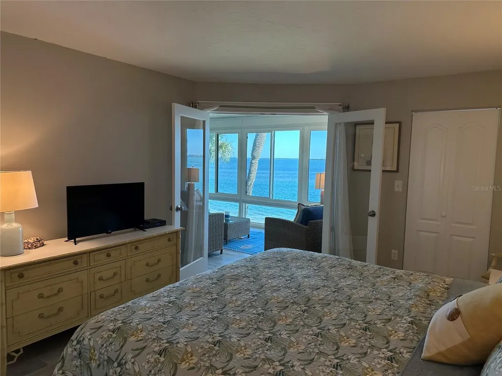 6500 Flotilla Drive Holmes Beach FL 34217