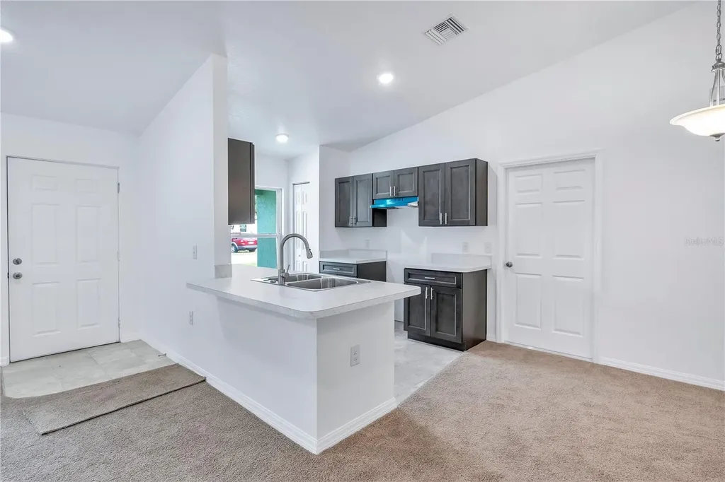 833 3rd Avenue Lake Wales FL 33859