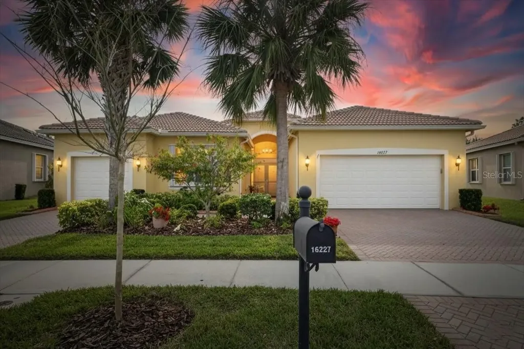 16227 Diamond Bay Drive Wimauma FL 33598