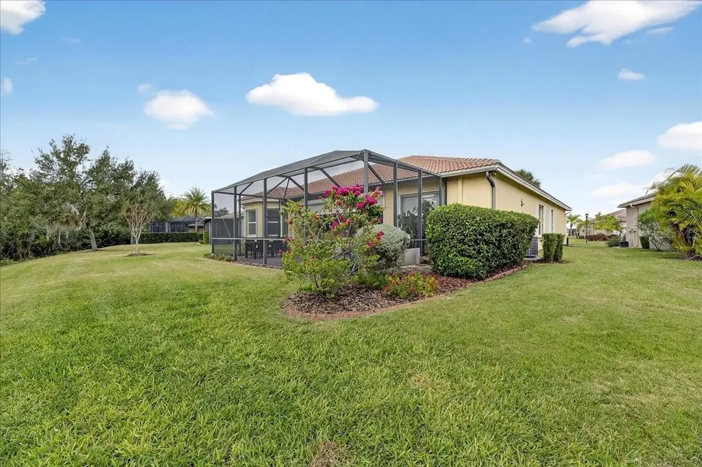 16227 Diamond Bay Drive Wimauma FL 33598