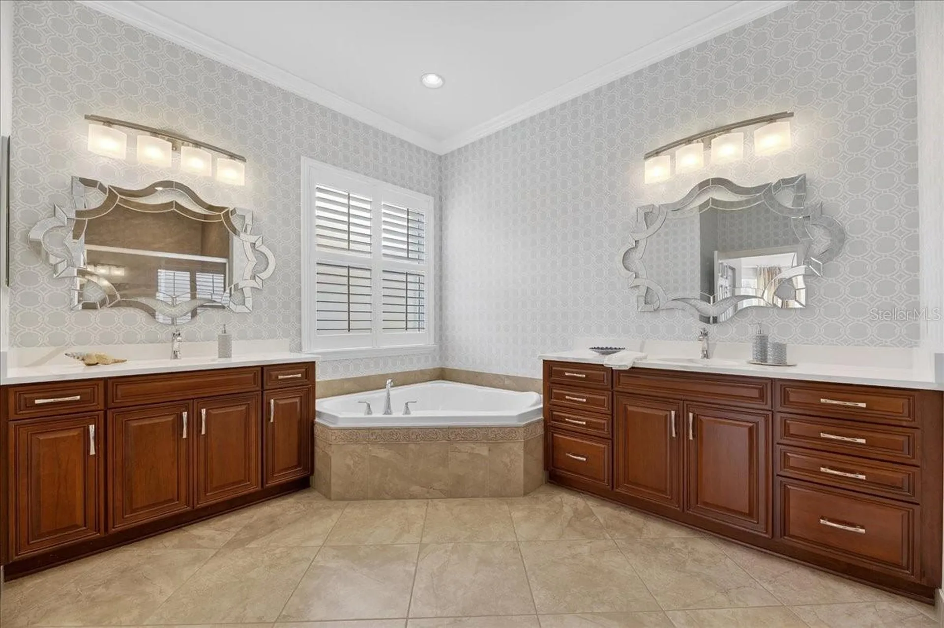 16227 Diamond Bay Drive Wimauma FL 33598