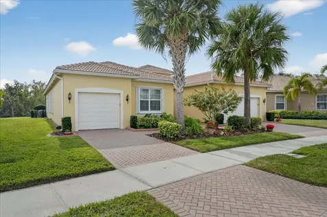 16227 Diamond Bay Drive Wimauma FL 33598