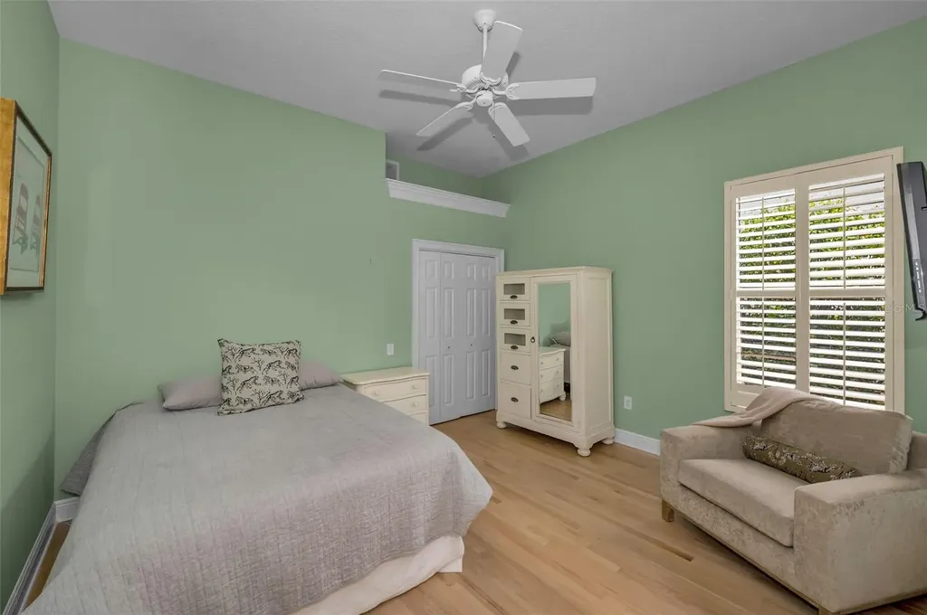 8871 Silverthorn Road Seminole FL 33777