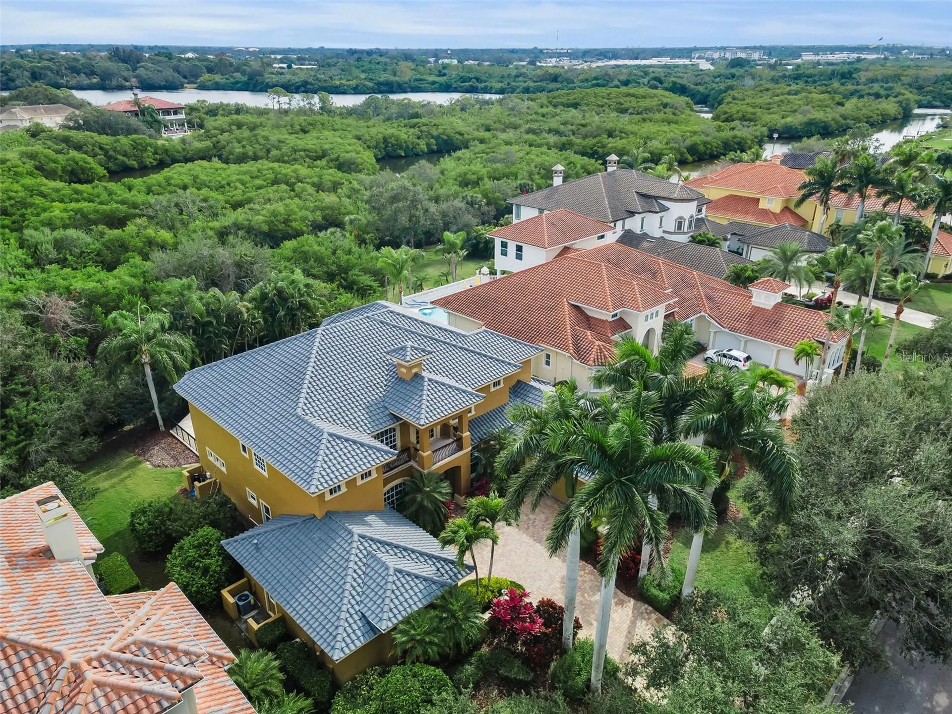8871 Silverthorn Road Seminole FL 33777