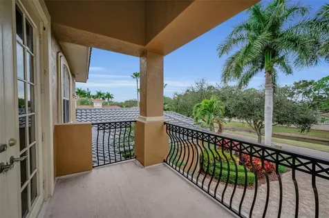 8871 Silverthorn Road Seminole FL 33777