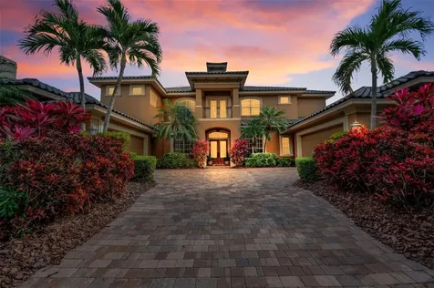 8871 Silverthorn Road Seminole FL 33777