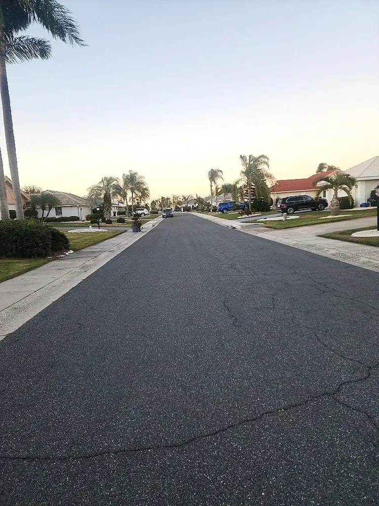 723 Elkhorn Road Sun City Center FL 33573