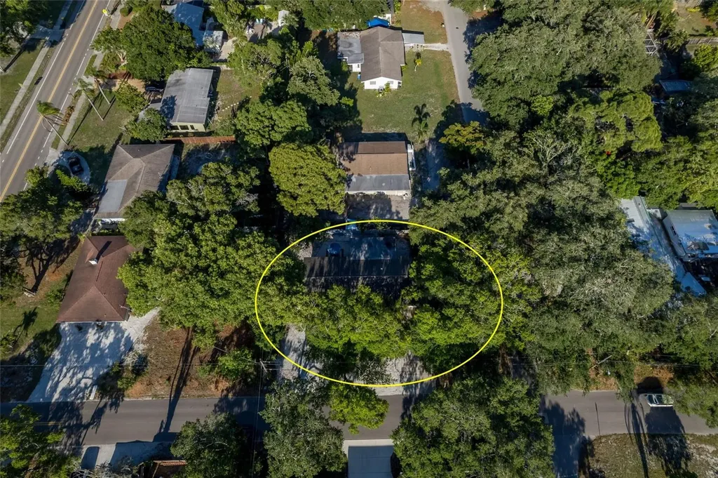 95 S Briggs Avenue Sarasota FL 34237