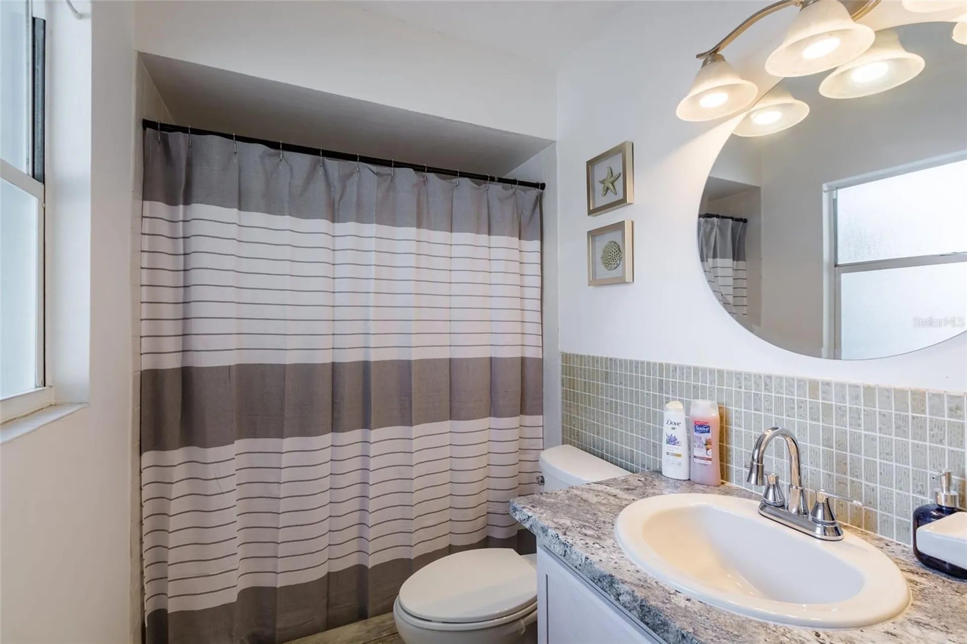 95 S Briggs Avenue Sarasota FL 34237