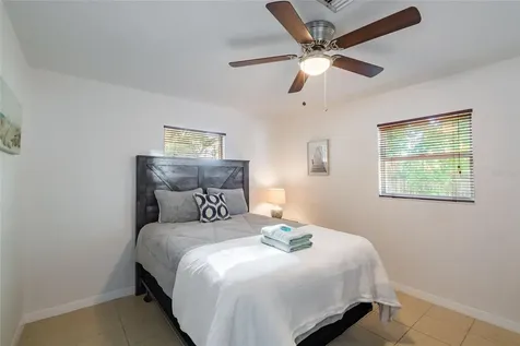 95 S Briggs Avenue Sarasota FL 34237
