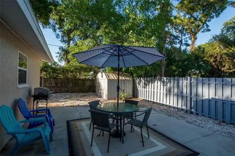 95 S Briggs Avenue Sarasota FL 34237