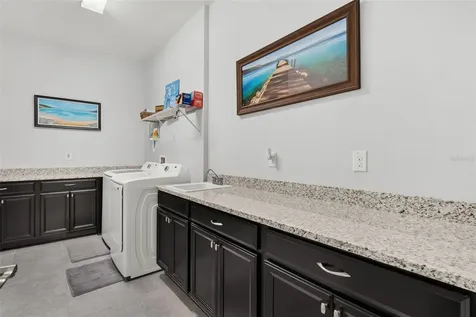 2437 Yellow Brick Road St Cloud FL 34772
