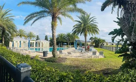 2437 Yellow Brick Road St Cloud FL 34772