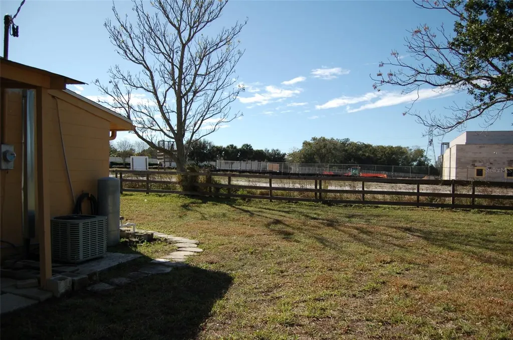 223 County Road 466a Fruitland Park FL 34731