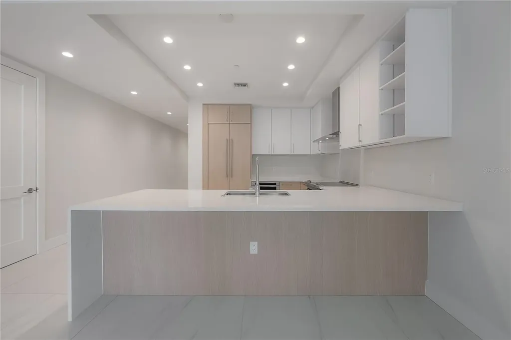 275 1st Avenue S St Petersburg FL 33701