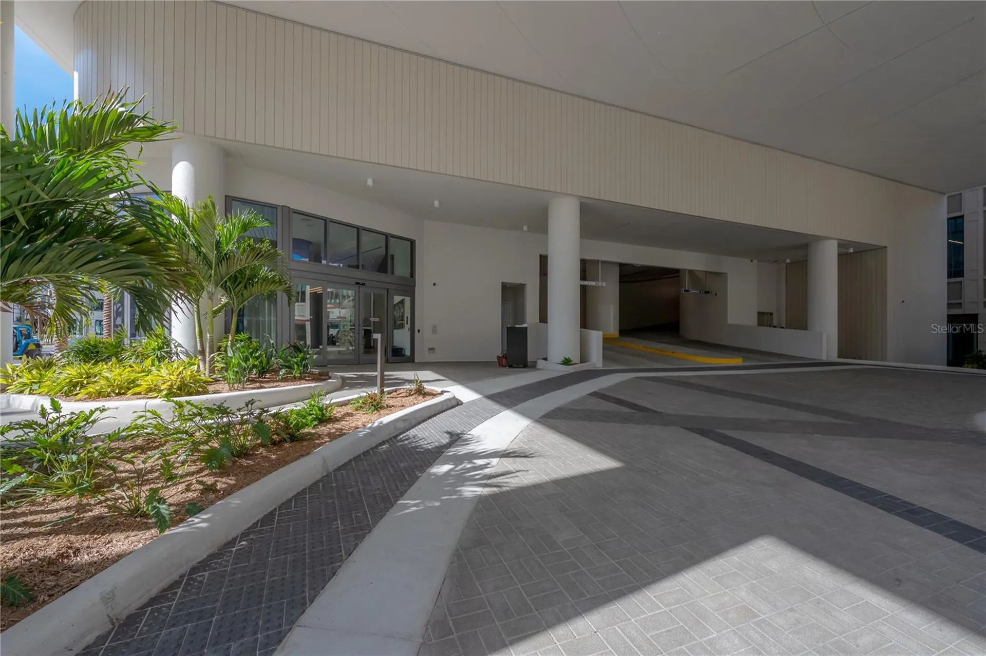 275 1st Avenue S St Petersburg FL 33701