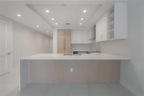 275 1st Avenue S St Petersburg FL 33701