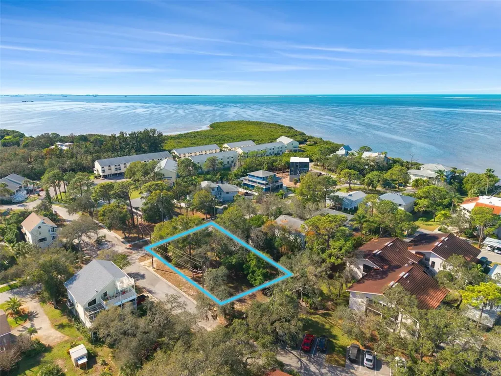 Ventnor Avenue Tarpon Springs FL 34689