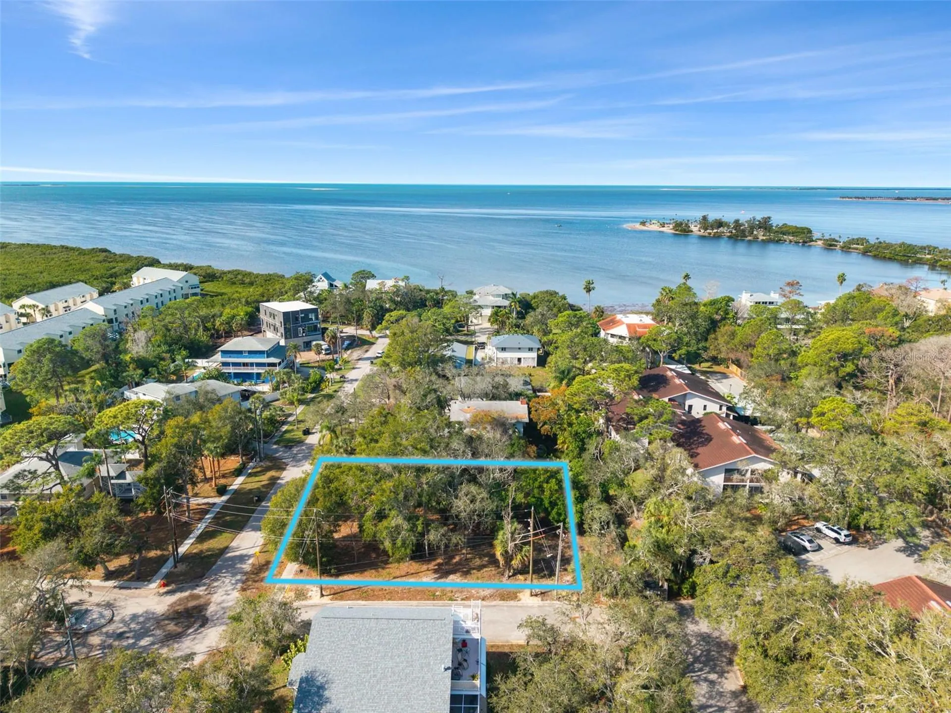 Ventnor Avenue Tarpon Springs FL 34689