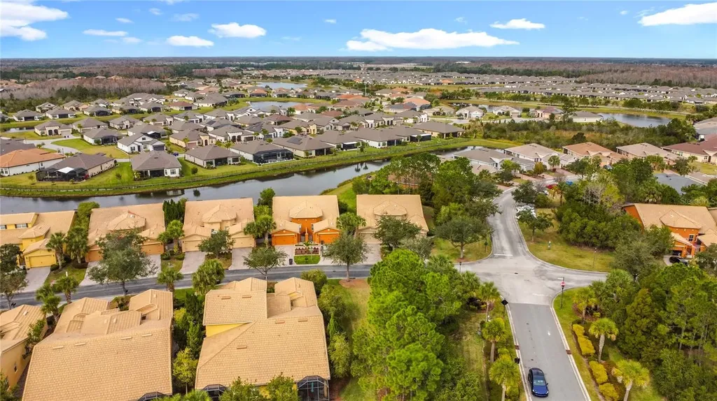 2711 Palm Tree Drive Kissimmee FL 34759