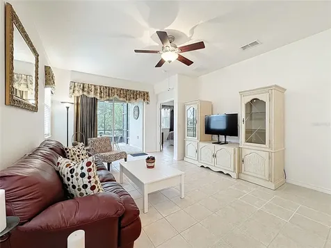 2711 Palm Tree Drive Kissimmee FL 34759