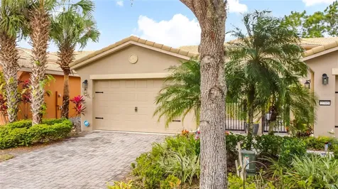 2711 Palm Tree Drive Kissimmee FL 34759