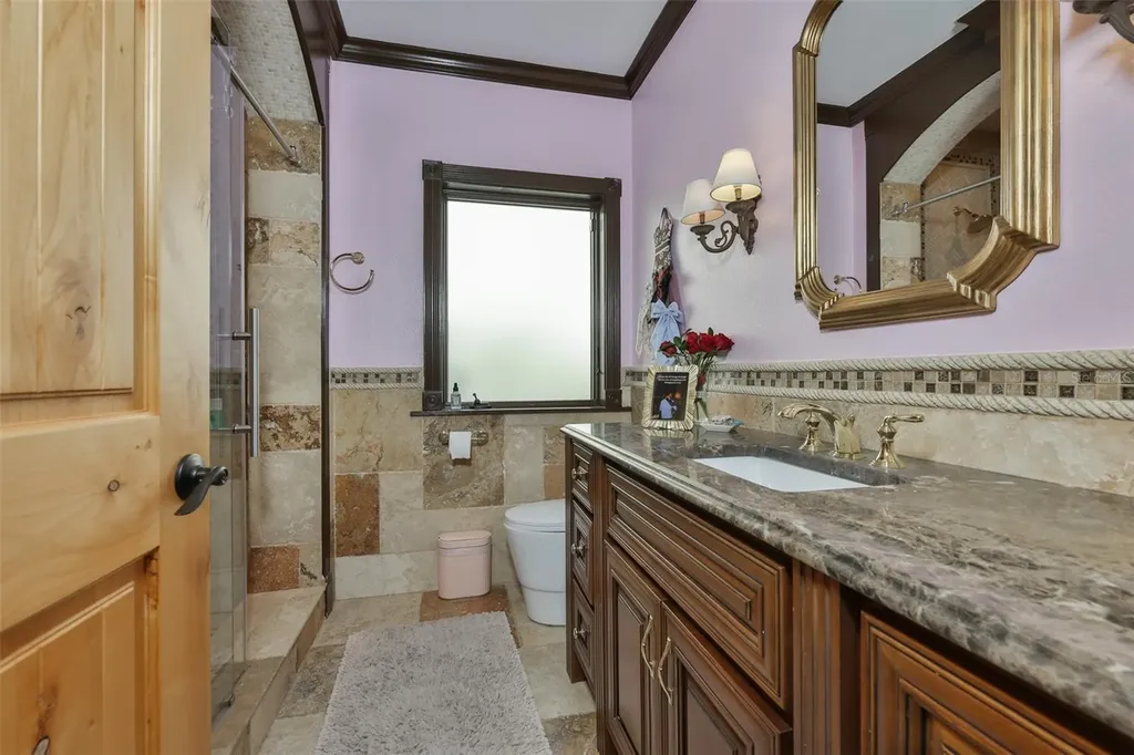 9805 Compass Point Way Tampa FL 33615