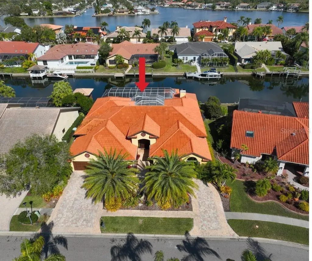 9805 Compass Point Way Tampa FL 33615