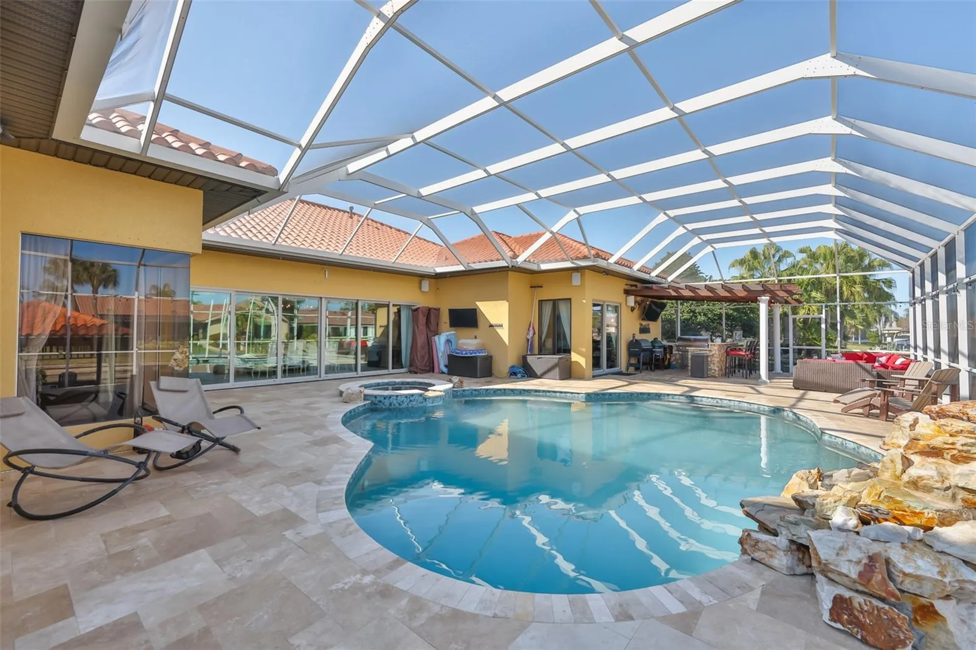 9805 Compass Point Way Tampa FL 33615