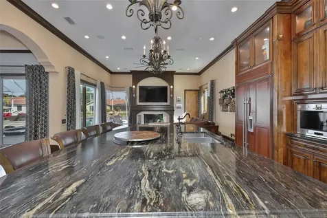 9805 Compass Point Way Tampa FL 33615