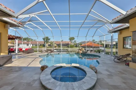 9805 Compass Point Way Tampa FL 33615