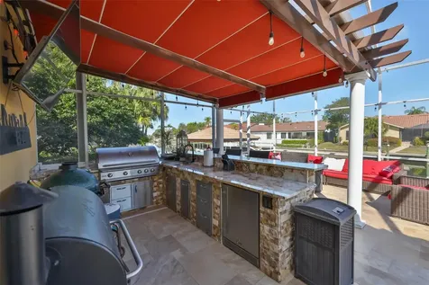 9805 Compass Point Way Tampa FL 33615
