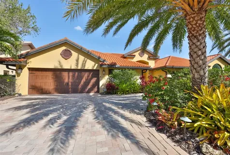 9805 Compass Point Way Tampa FL 33615